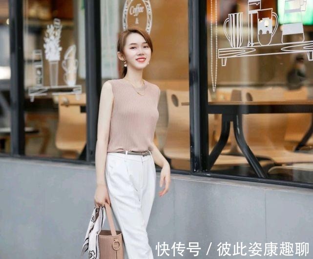 服装|简约又精致的职场穿搭，会让整个人更加精神，甚至可以美成焦点