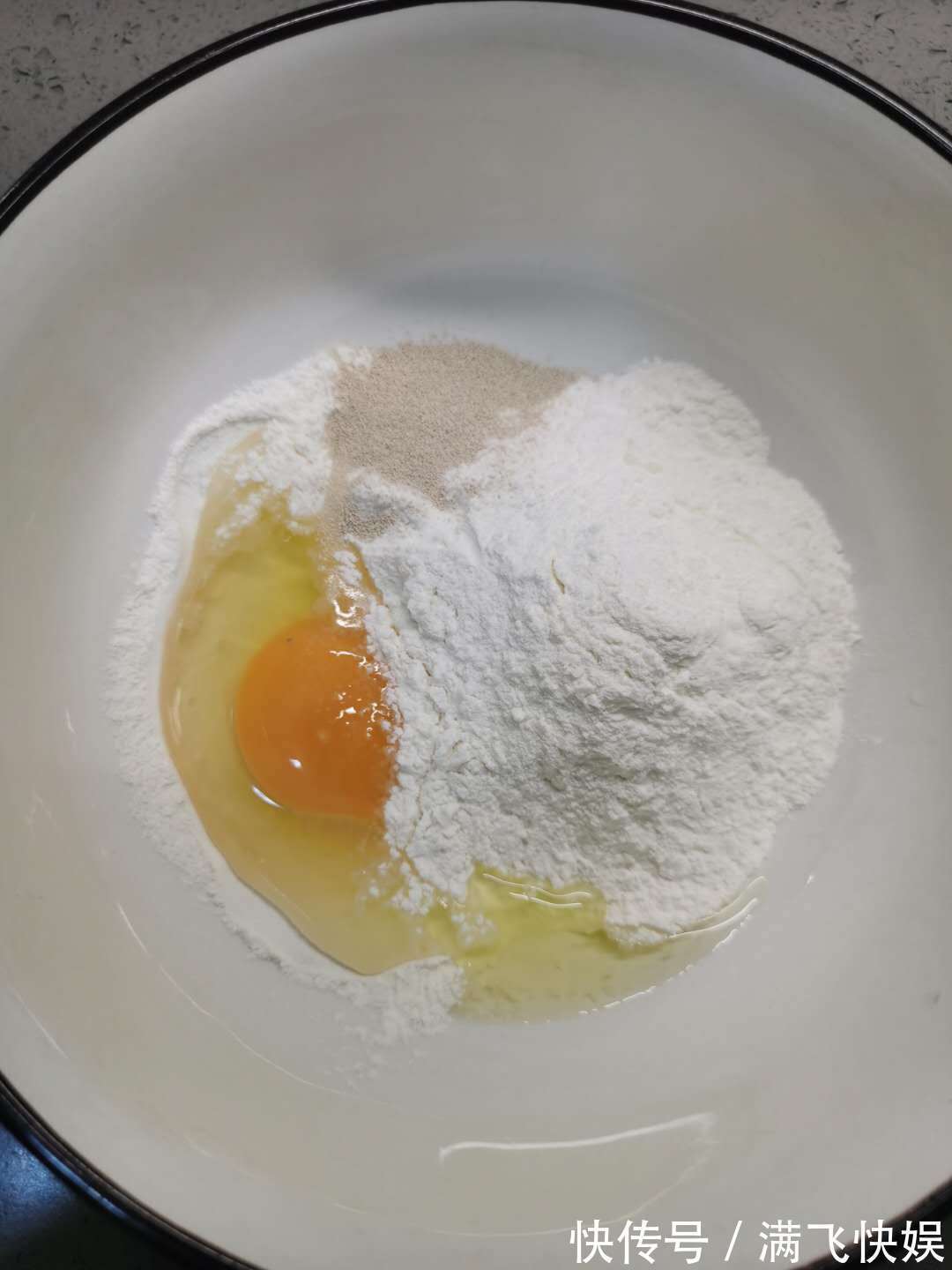 要点|炸油条时,谨记这3个要点,油条蓬松柔软,有空心,一次就成功