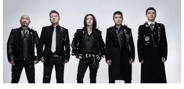 披哥|披荆斩棘的哥哥,成团夜被曝改录播，结果恐泄露，张艺兴遭排斥