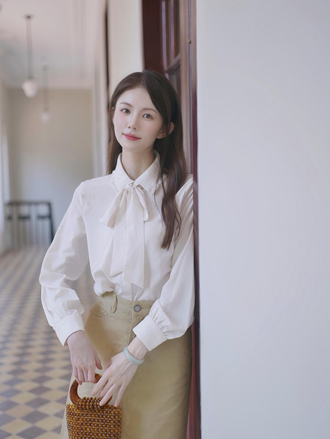 罗马靴","m":"d9b1eaef4eaedadbbb145727bf60460992bbb372","nlabel":"stat_1323189720:zm.news.so.com:5rap5Lya5oiR6KGX5ZOl,pageType_zmt,glevel_3","ntag":"tfashion;sfashion_时尚;call_P:全类:威尼斯:西西里;cfashion_S:5:15207:街拍