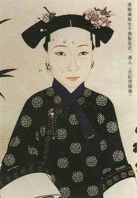 到底|看尽清宫戏,到底嫔妃娘娘穿的什么你不知道的服装名字