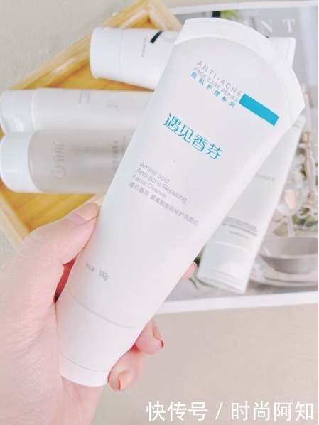 油脂 月收入3500的女生也敢用大牌护肤品?看看她们都是怎么护肤的
