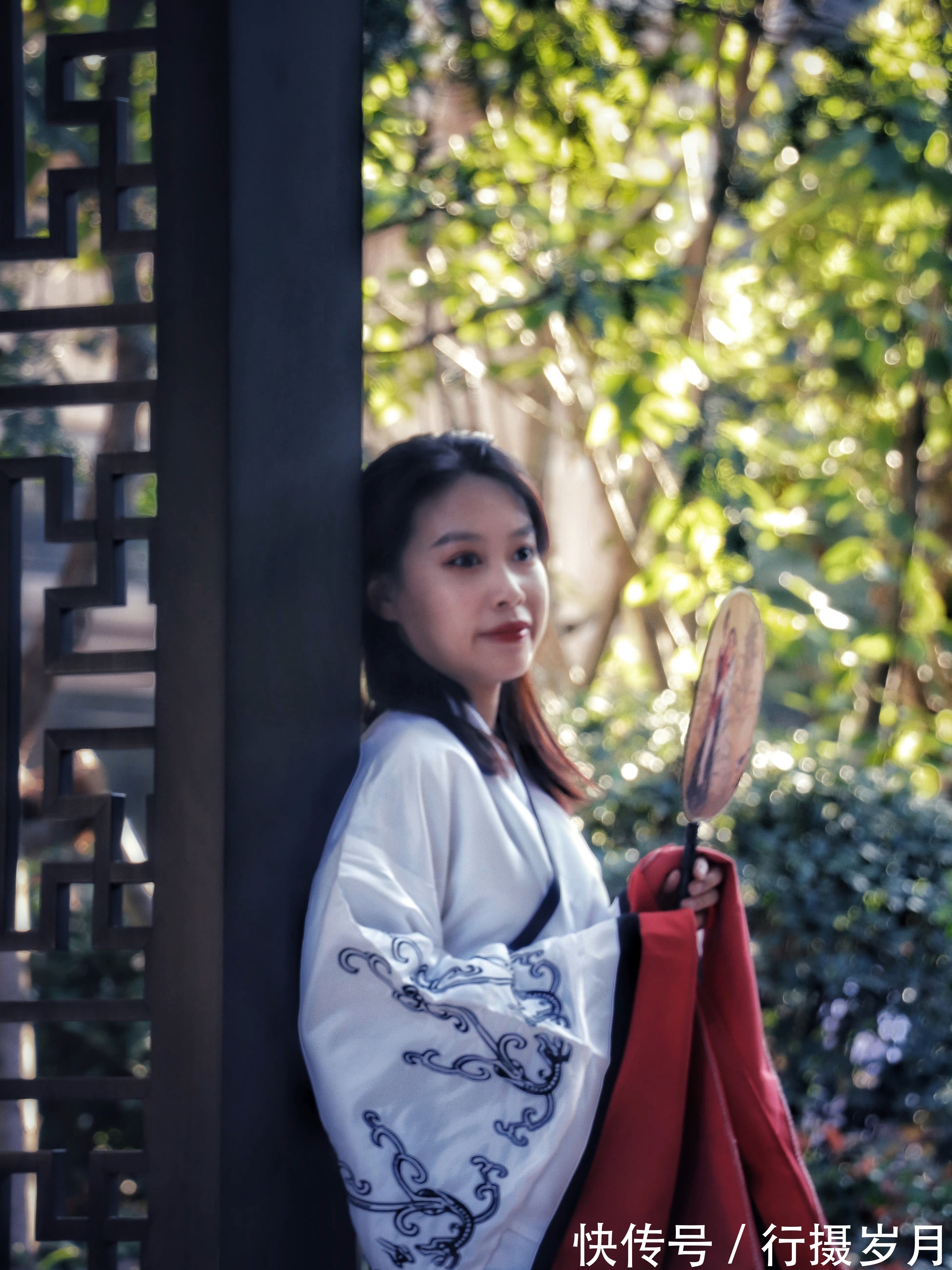 小溪$春风十里,不如遇见你!