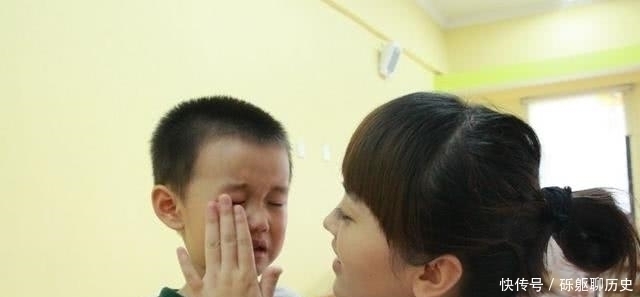 重名|“老师,我不会写名字”,宝爸为了不重名,给孩子起了75画的名字