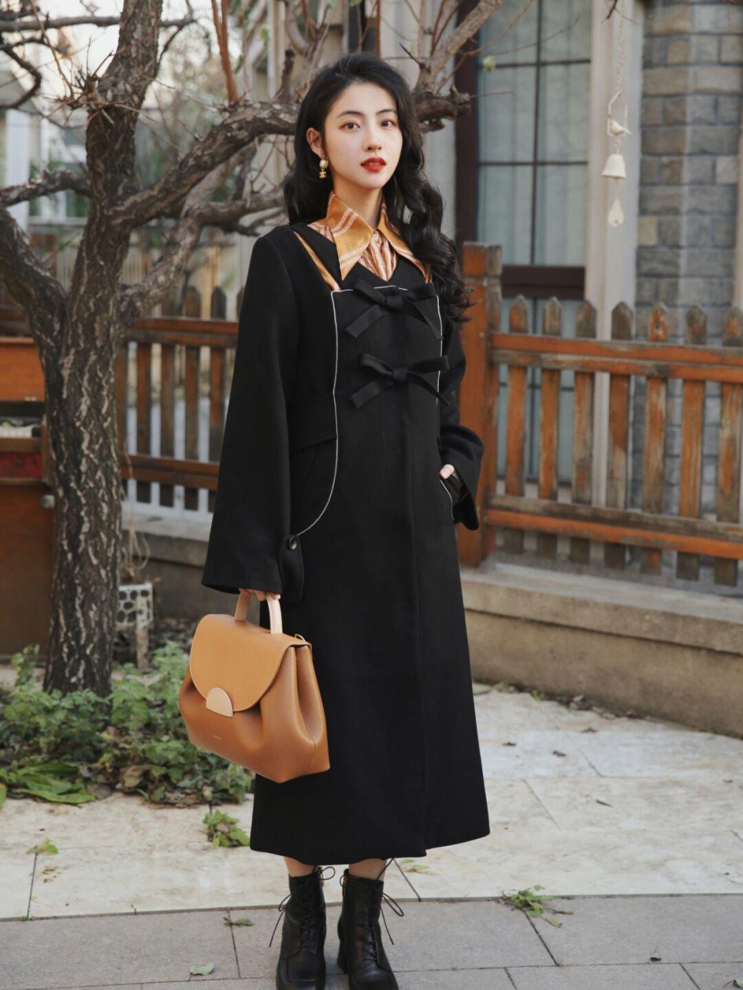 优雅|见过世面的女人,衣橱里都少不了“大衣”,时尚优雅又能提气质