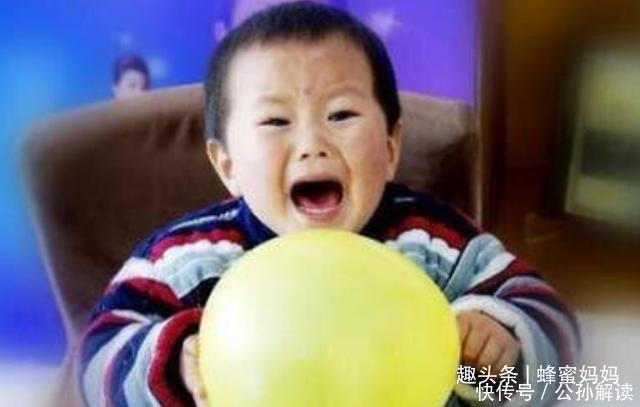 小猪佩奇|为啥宝宝一见到个别人就大哭不止并非迷信,家长要注意了