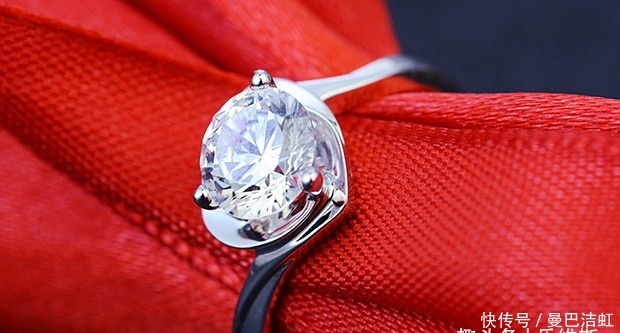 白金婚戒怎么选?K白和铂金选哪个?哪款适合订婚?