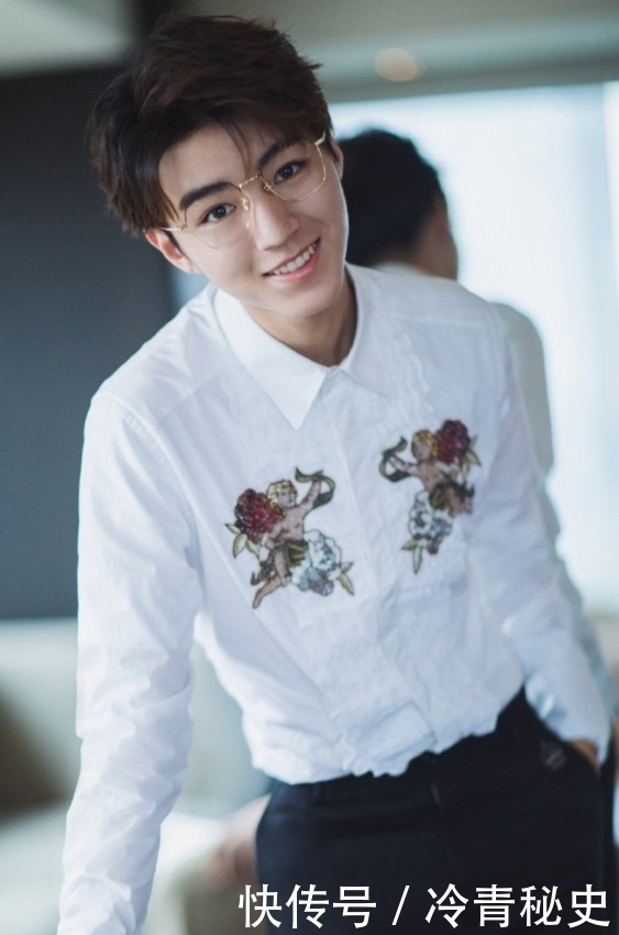 王俊凯录制节目,产生高原反应高情商回应,粉丝:身体最重要