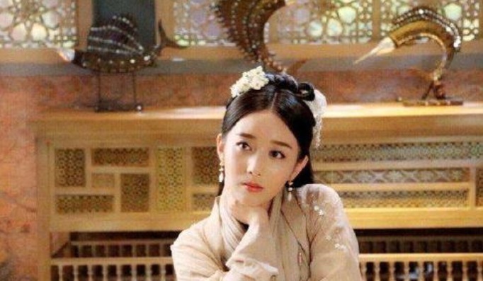 坐着也能出道的女明星,因为长得太漂亮,被星探挖掘进入演艺圈