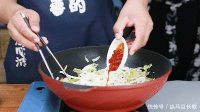 懒人|快手懒人餐,简单一炒,又香又管饱