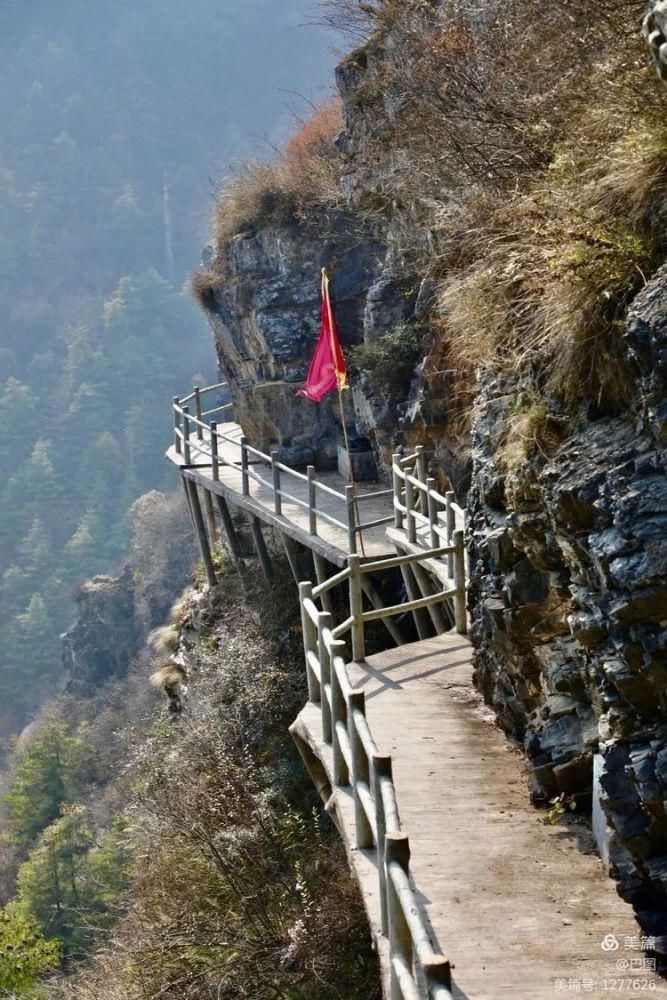 基地|洛阳罕见的天险景区，解放战争三次攻打，红色教育基地抱犊寨