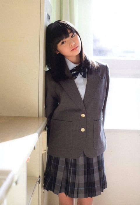 “汉服+jk制服”穿法火了本以为在乱搭，结果双坑少女都沦陷了