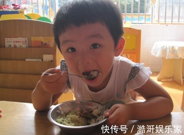 孩子|宝宝积食浑身病!儿科医生摆脱积食教你个诀窍,在家也能轻松做