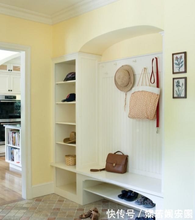 墙面|入户别装鞋柜了,这样设计实用上档次,推开门就是惊喜