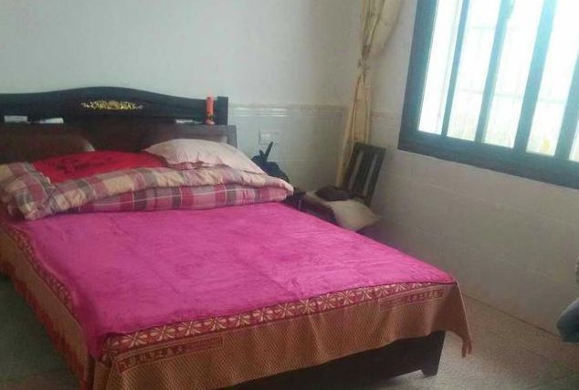 第一次去男朋友家,厨房有城里客厅2个那么大,太喜欢了!