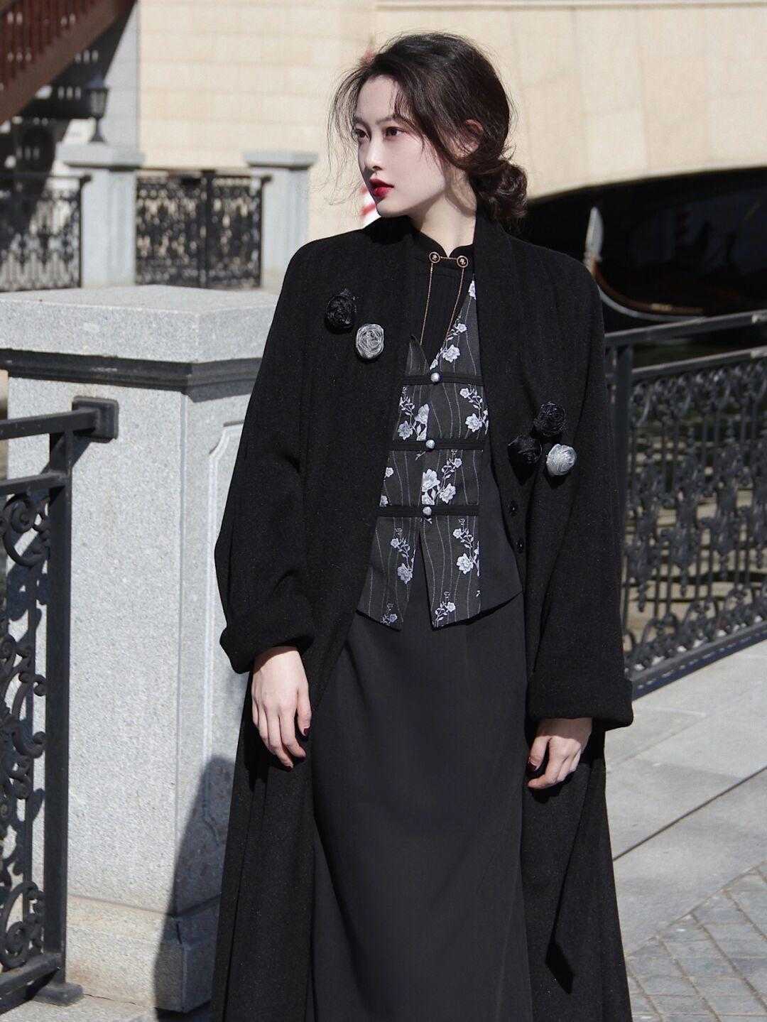 黑白配|冬天穿衣还得是黑白配,百搭精致不挑人,关键是穿再久也不会过时