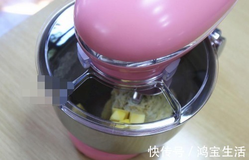 面团|别买了,在家做出又香又软的面包,其实很简单,成本只要几块钱