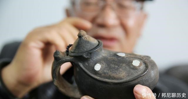 痴迷|他痴迷收藏47年,花2千万藏4千件宝贝,看看宝贝中的宝贝是啥