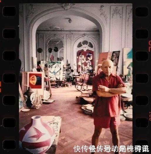 时髦 会穿连衣裙不是真时髦，会穿亚麻裤才是！「海报云旅行」！