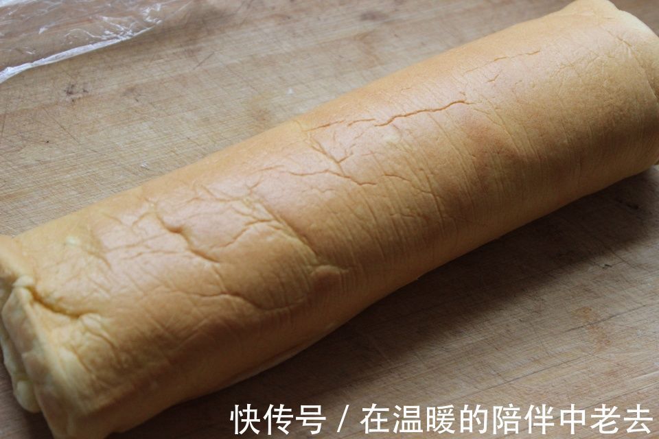 鸡蛋|4个鸡蛋2颗草莓做出圣诞节美食,简单易做好看,孩子高兴的直跳