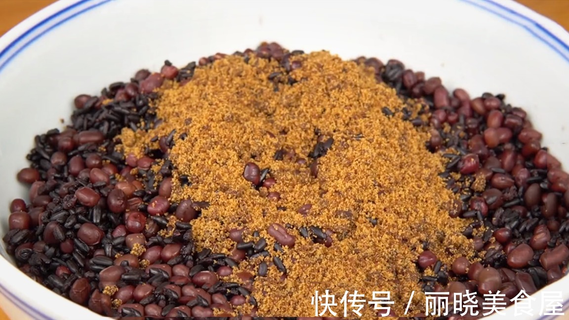 红豆|秋日进补吃红豆，92岁奶奶吃了40年，不打豆浆不熬粥，越吃越精神