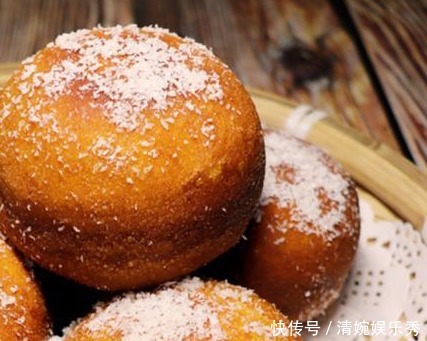一碗面,2个鸡蛋,不烤不烙,简单一做,个个鼓大泡,比面包还香
