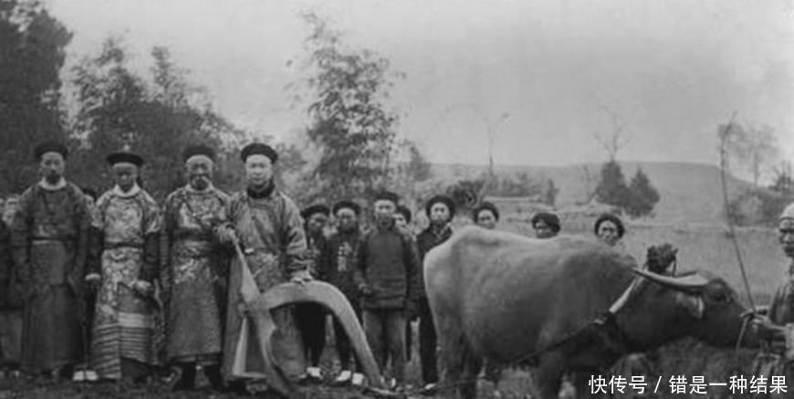 晚清|晚清罕见照片,溥仪的六叔肥头大耳,最后一张末代皇妃文绣在吹箫!