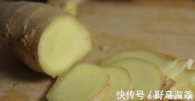 空腹|生姜放久了总是坏,教你简单1个小妙招“不干瘪不腐烂”!