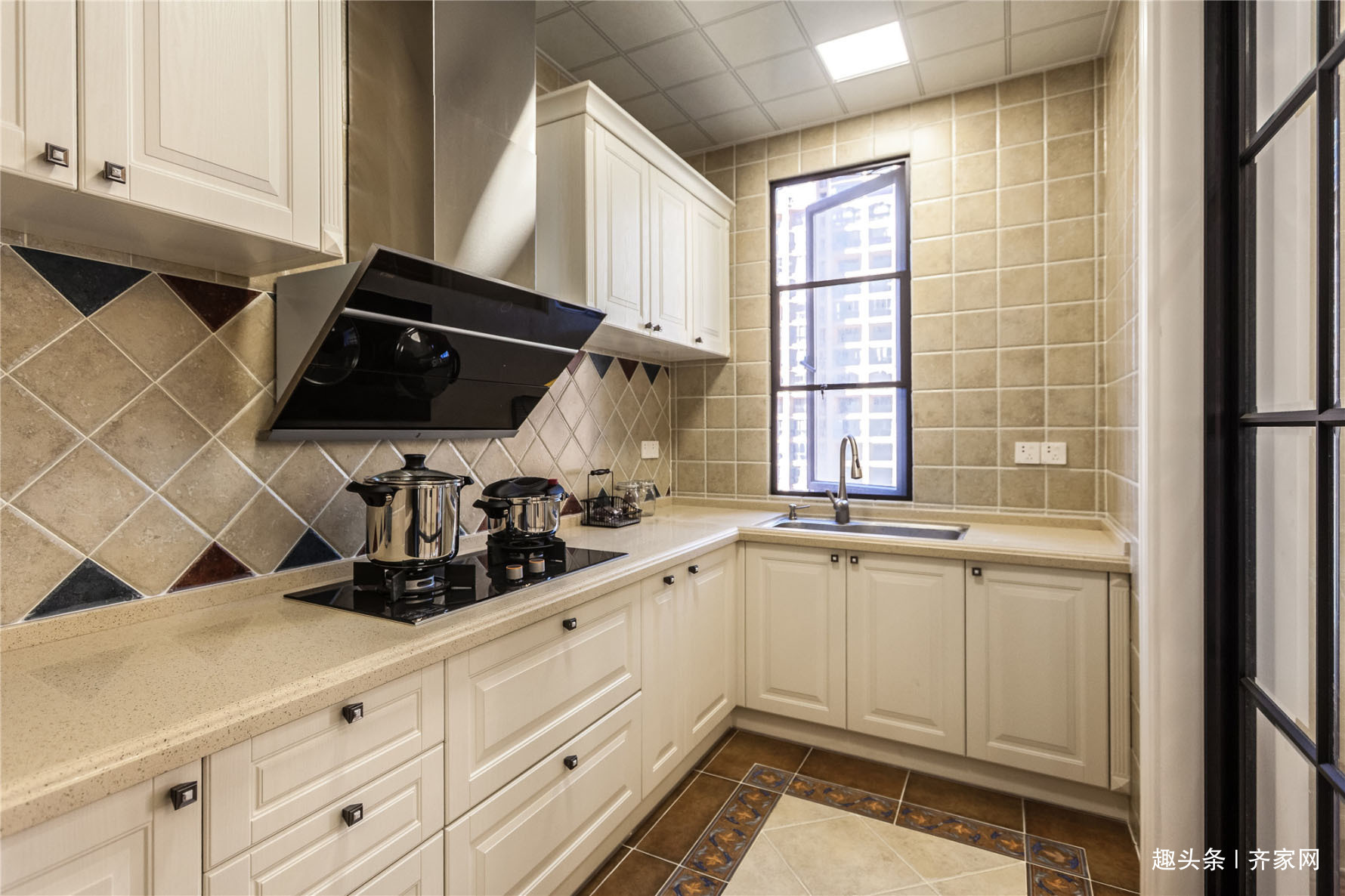 美式|美式风格四居,儿童房采用娴熟的自然分割法,整体和谐温暖!