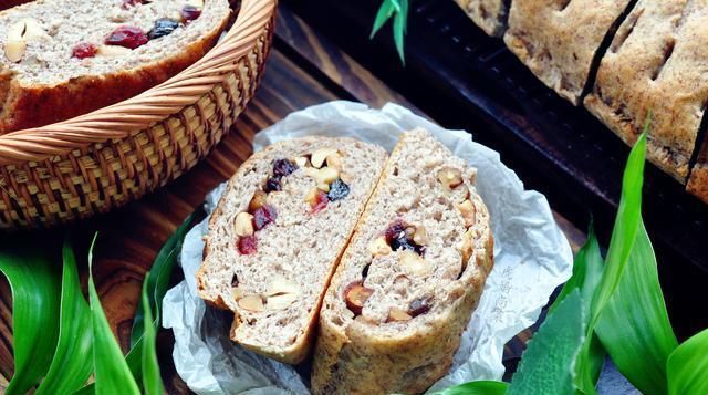 干果|夏天做面包,直接法又快又顺利,干果多的软欧,越嚼越香还无油
