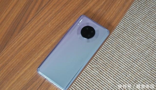 发布|华为mate40发布之际,聊聊mate30半年使用感受和配件