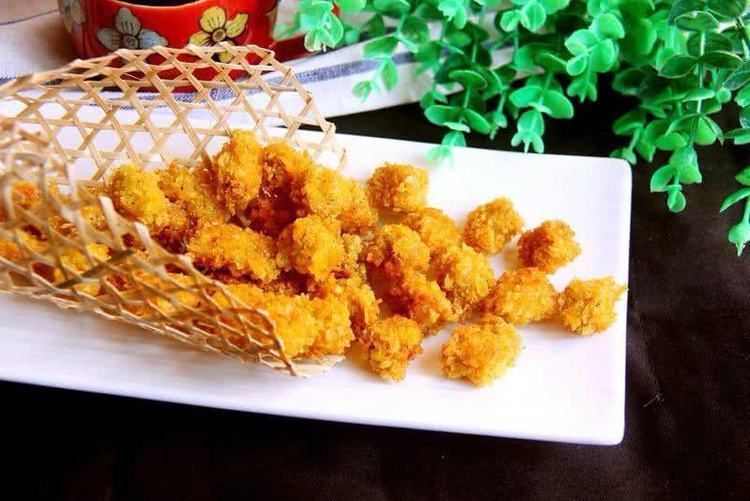 烙饼时，别再用凉水和开水了，用它，又软又香还出层，放凉也不硬