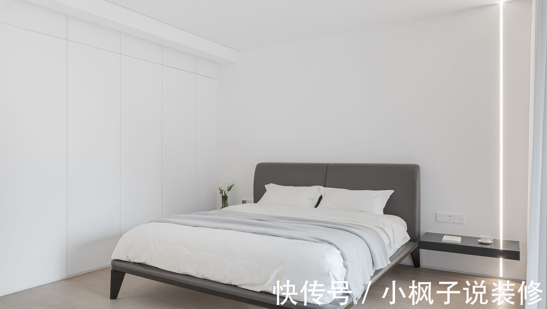 客餐厅|有一说一,还是极简风最耐看!看她家客餐厅,真大气