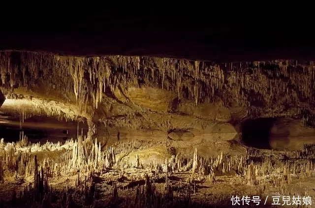 马里亚纳海沟 地球上7个最神秘和人类尚未涉足开发的地方