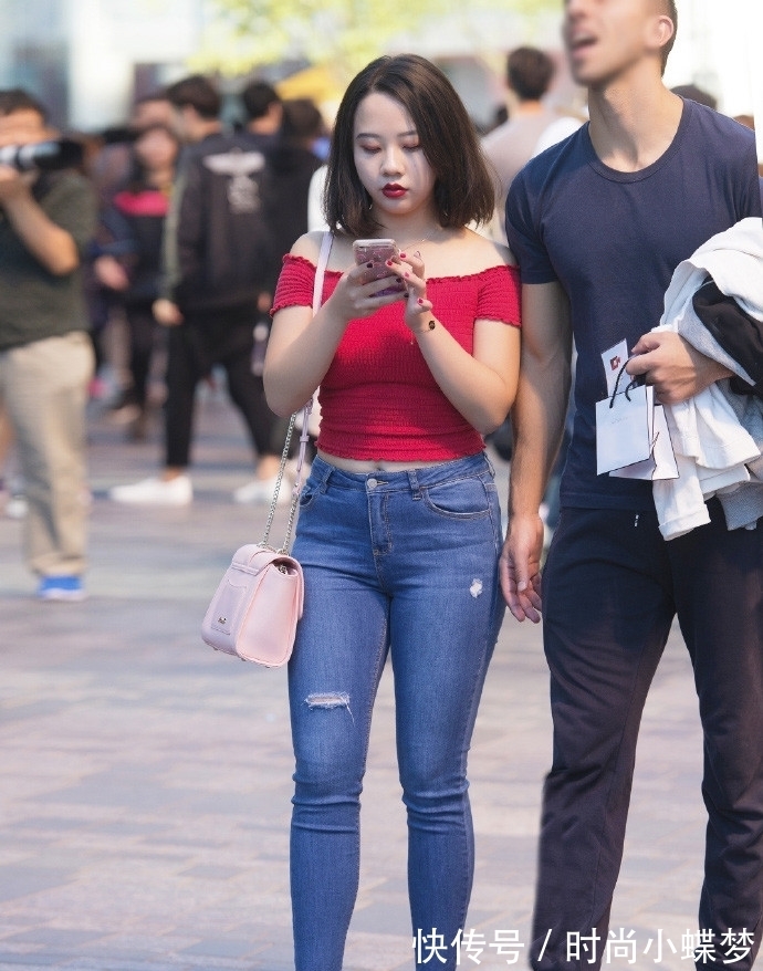 胖壮|胖是胖壮了点,好在蜜桃裤很适合她穿,几乎没缺点吧?