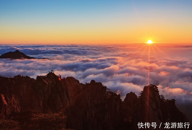 黄山|中国最霸气的两座山，被称山中“倚天”和“屠龙”，谁才是第一？