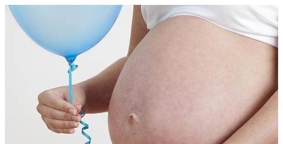 肚子|孕妈肚子上一条黑黑的中线，真的能看出男女吗？原来学问这么大！