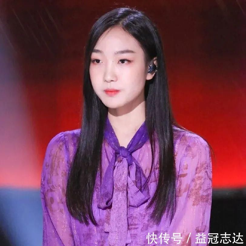 学子|《中国好声音》五强诞生！我校学子潘虹晋级总决赛！