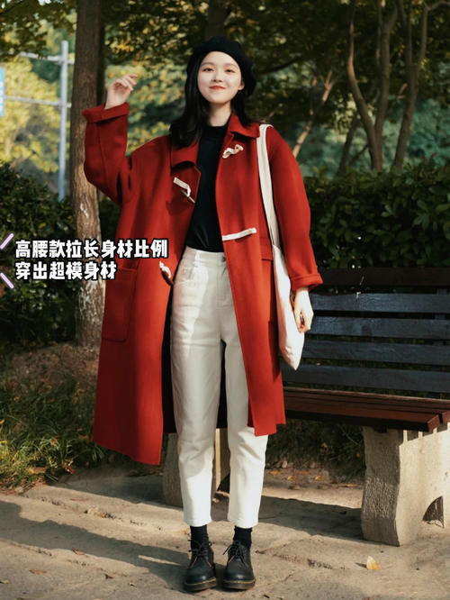 身材五五分的女人,劝你别穿阔腿裤,换成“直筒裤”,更遮肉显高