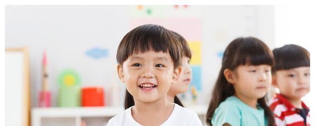 食物|家有挑食娃,家长干着急没有用,简单三步让孩子吃饭更省心