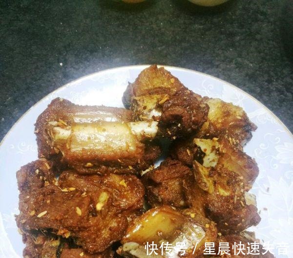 酥脆|这道酥脆孜然排骨,每天吃都吃不够!这道酥脆孜然排骨,每天吃都吃不够!