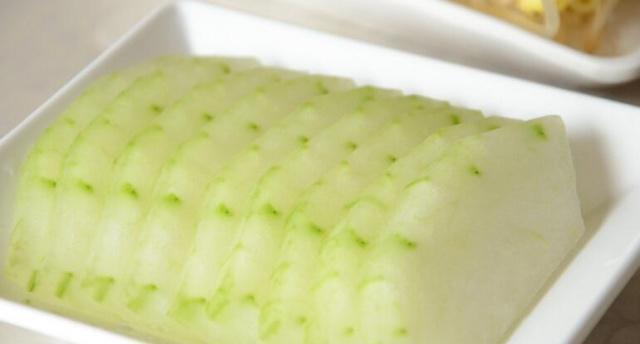 常吃|女性过了40岁常吃四种食物，补充营养、补益身体，好处多多