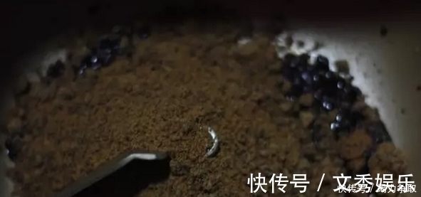 馒头|别再吃白面馒头了,加上每家都有的它,抗癌补血,越吃越健康