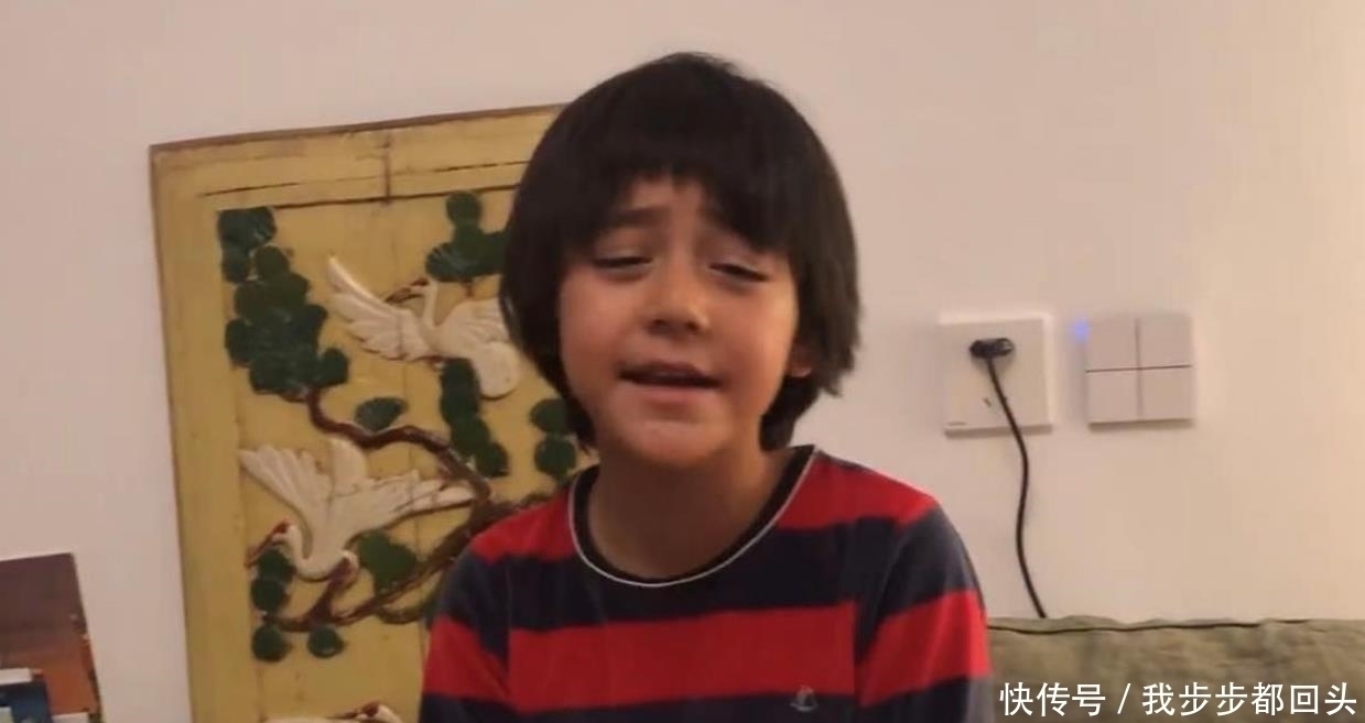 入园|晚一年上幼儿园的嗯哼,与按时去的诺一,如今两娃的优点肉眼可见