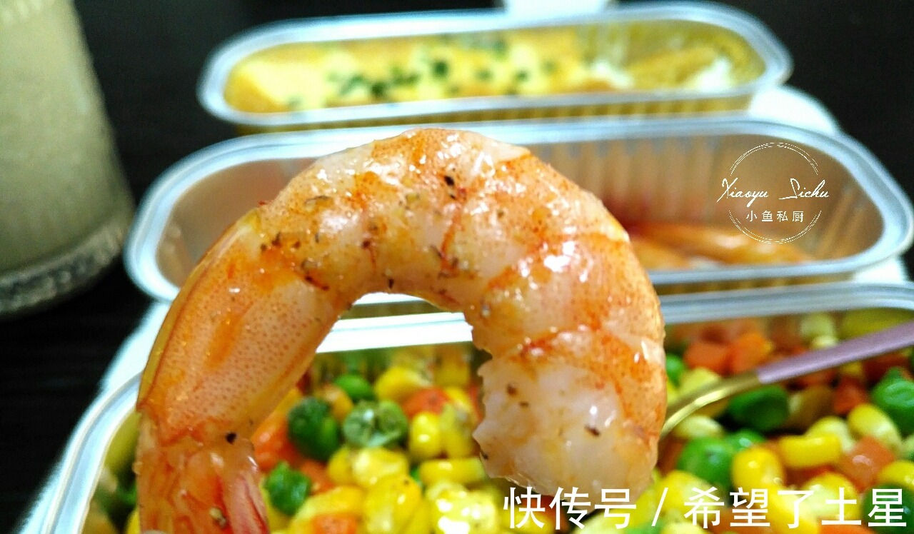 46岁阿姨一人午餐，简单又营养，晒圈火了，网友善待自己很重要！