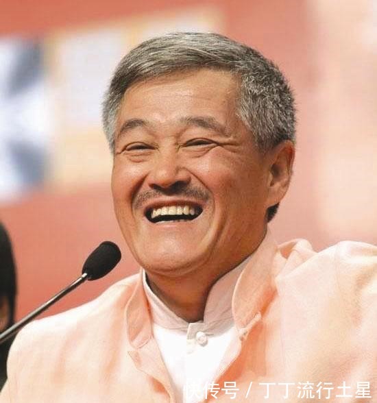 二人轉(zhuǎn)|張鶴倫會二人轉(zhuǎn)曾因此被淘汰,這也透露出兩個行業(yè)的復(fù)雜關(guān)系