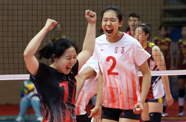 江苏青年队|女排新双塔浮现!1米96高妹和扣高3米27天才显威力,袁心玥受冲击