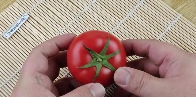 买西红柿，挑选6片叶还是5片叶的菜农挑错了，又硬又柴还难吃