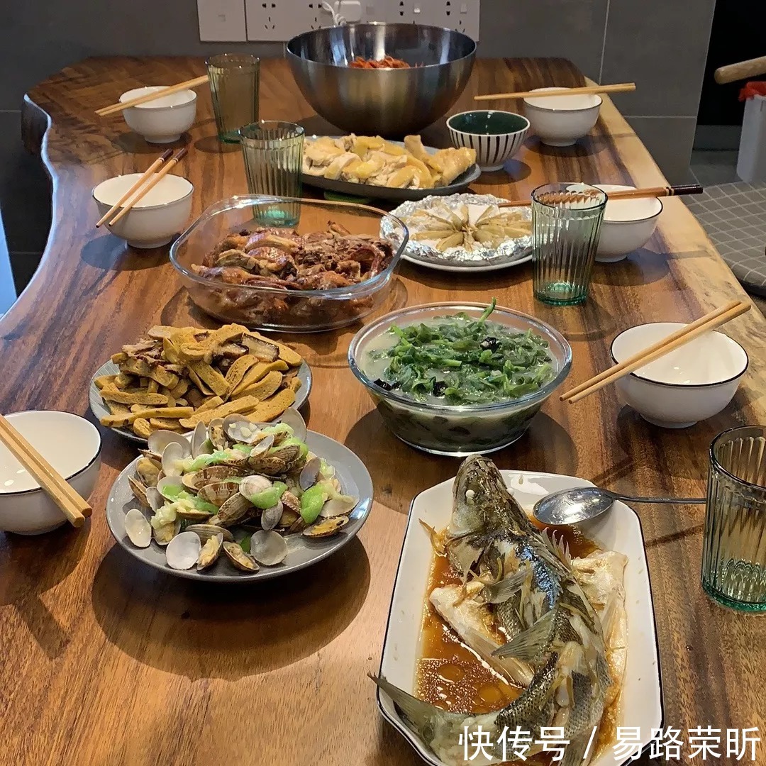 户型图|看设计师如何从众多限制中理出线索,成就自己的设计