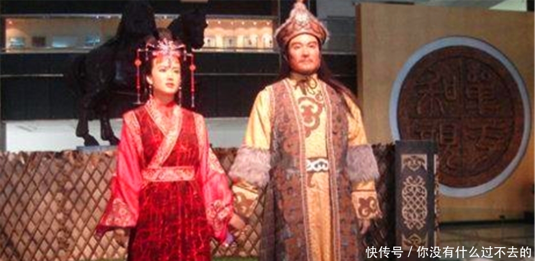 突厥|为什么匈奴分裂是分为南北匈奴?而突厥分裂是分为东西突厥呢?